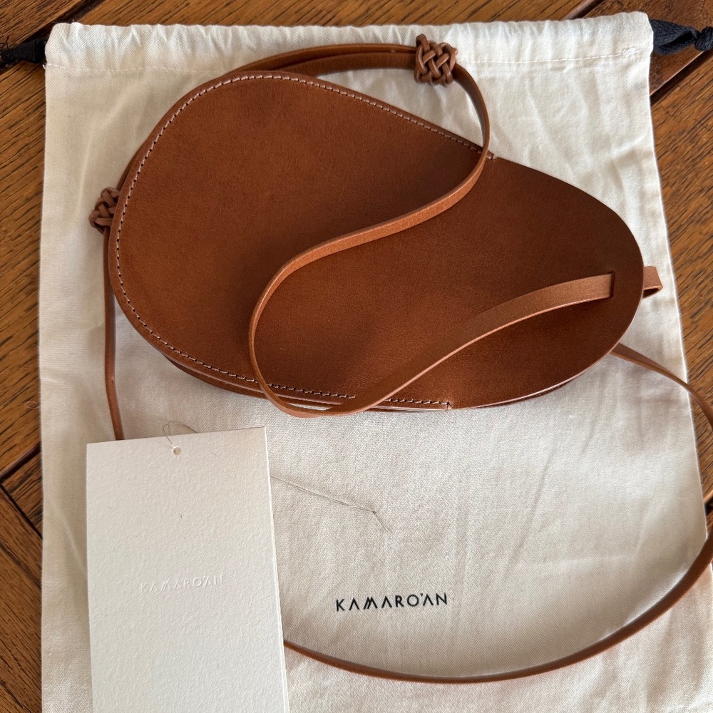 Kamaro-an Sling Bag NWT